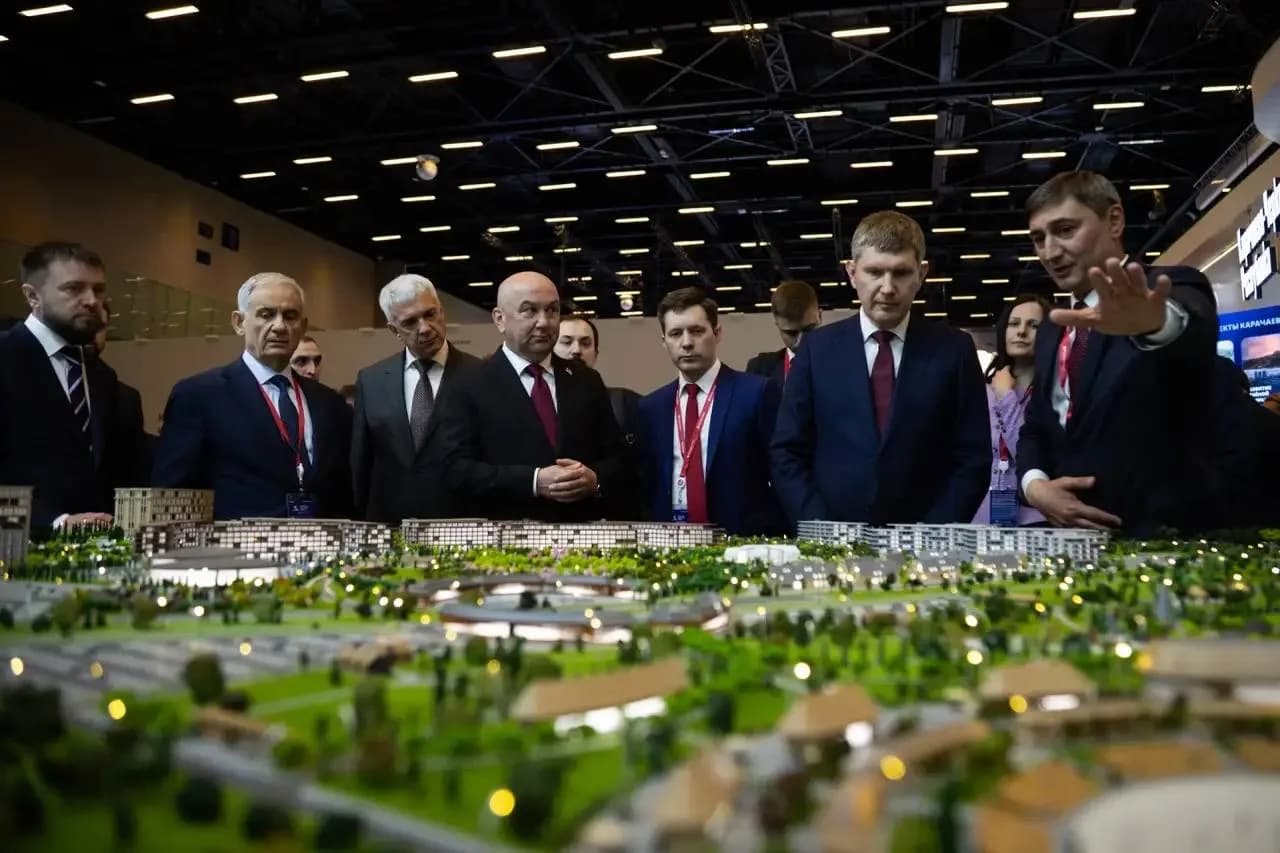 Делегация Республики Адыгея продолжает работу на КИФ–2026